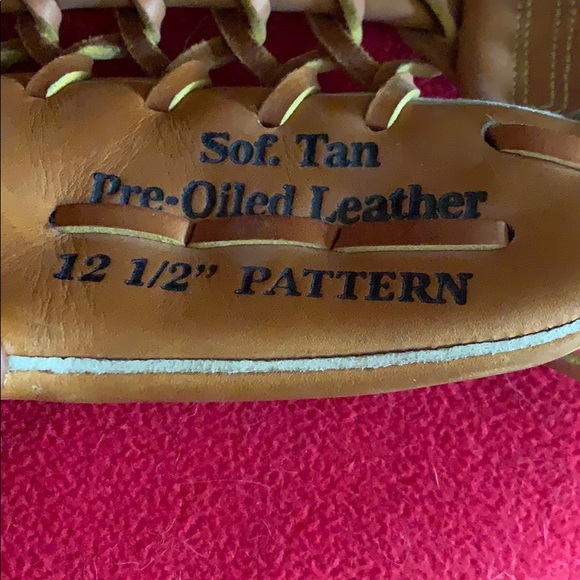 Wilson DFS Series Dial Fit System Glove (Leftie) - Picture 7 of 11